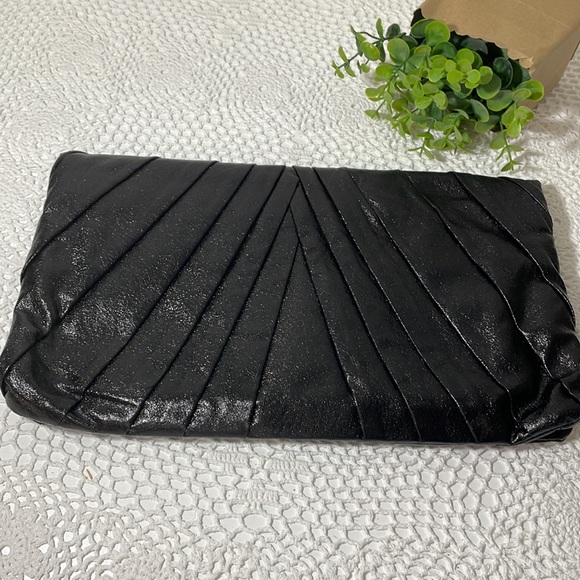Large shimmer satin pleated clutch like new! - Picture 3 of 6